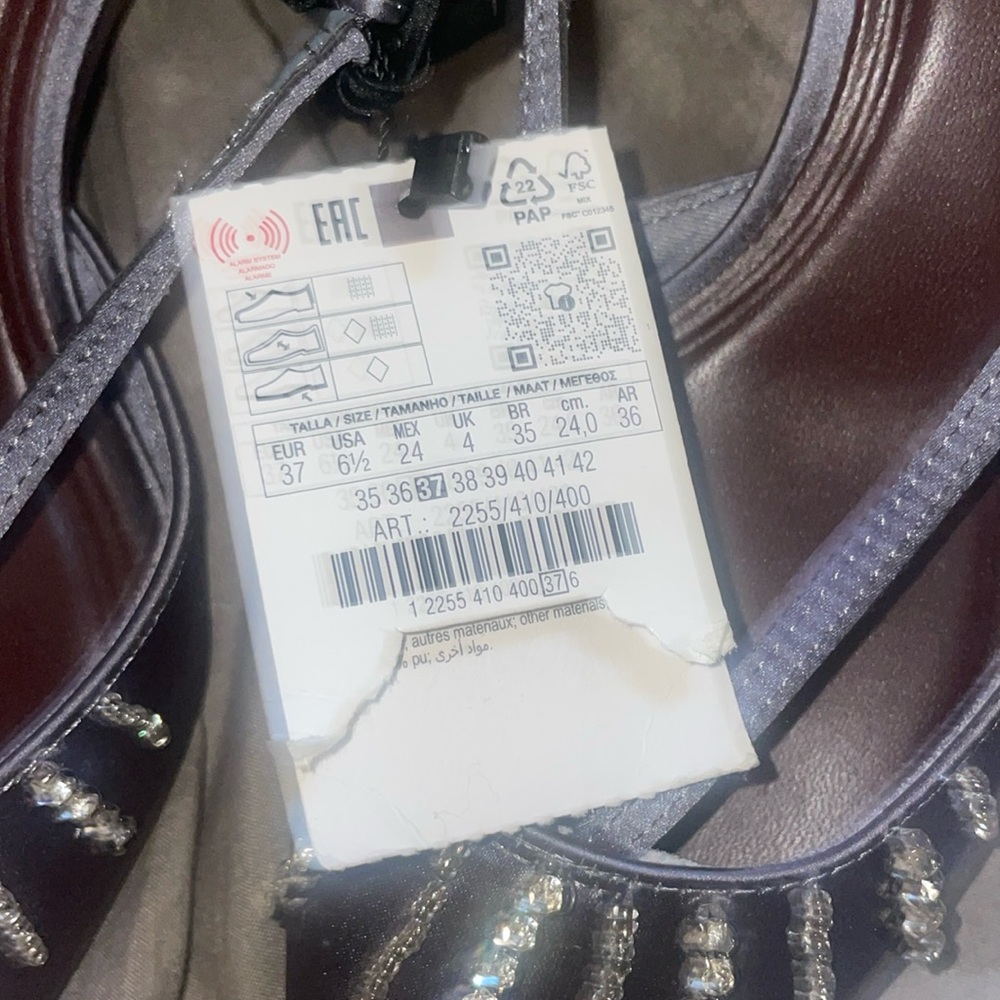 Sold ✨Host Pick✨ Zara RHINESTONE SLING BACK HEELS - Picture 10 of 15